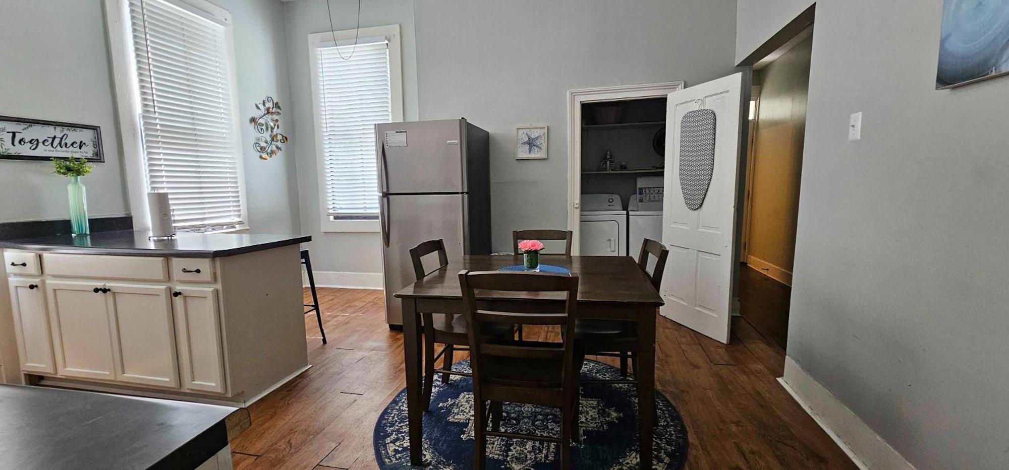 Mins From Downtown & Dining, Dauphin Darling 2 Leilighet Mobile Eksteriør bilde